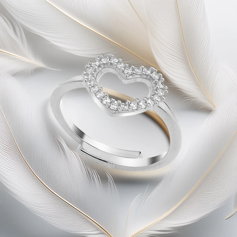 Anello Cuore con Zirconi colore Rodio